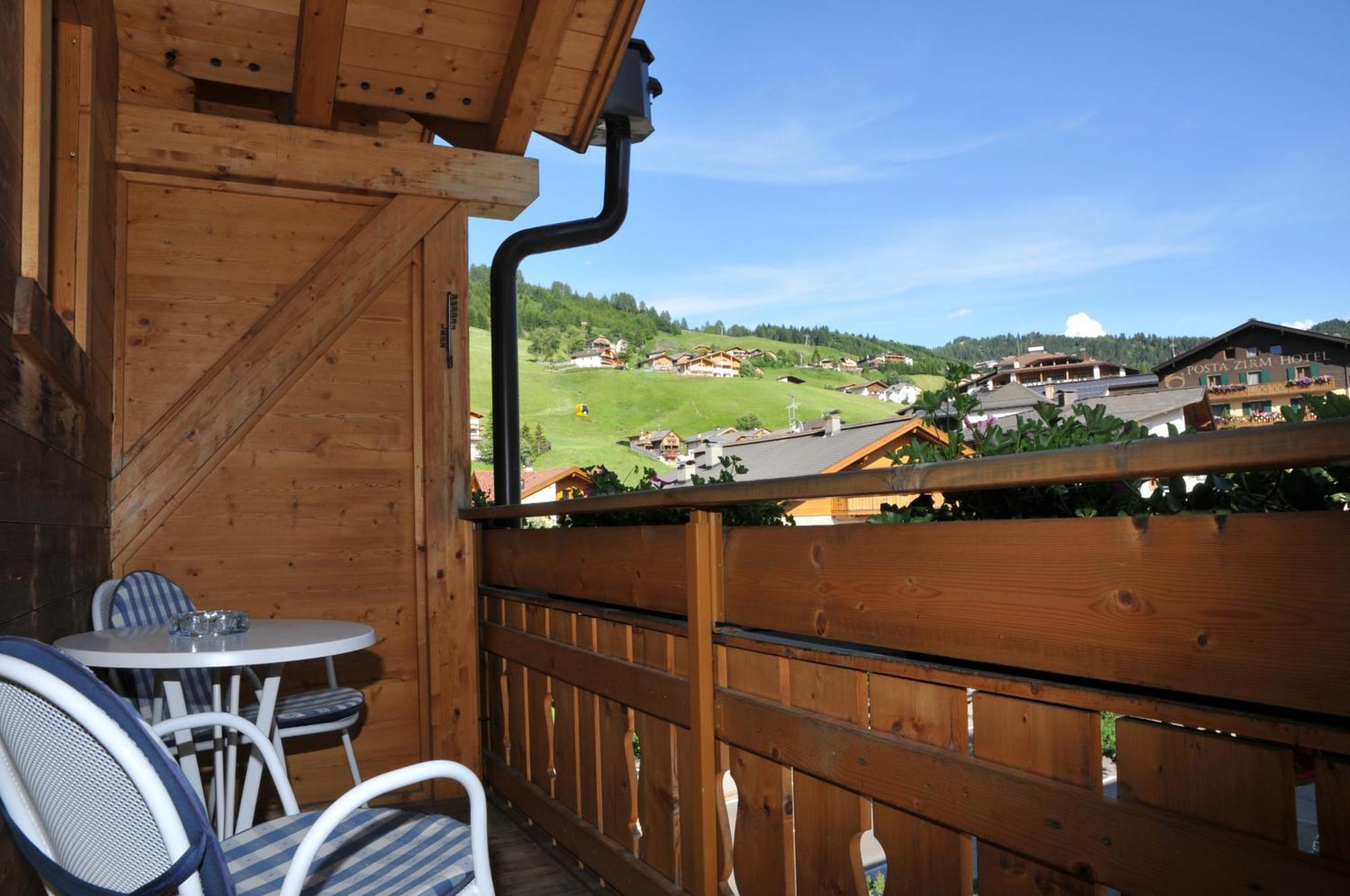 Chalet Madrisa Корвара-ін-Бадія Екстер'єр фото